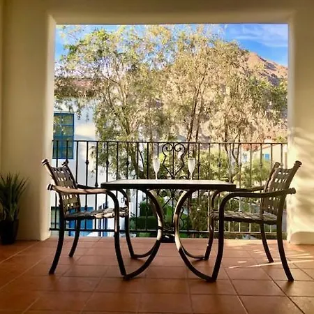 Beautiful Casita With Balcony, La Quinta Legacy Villas